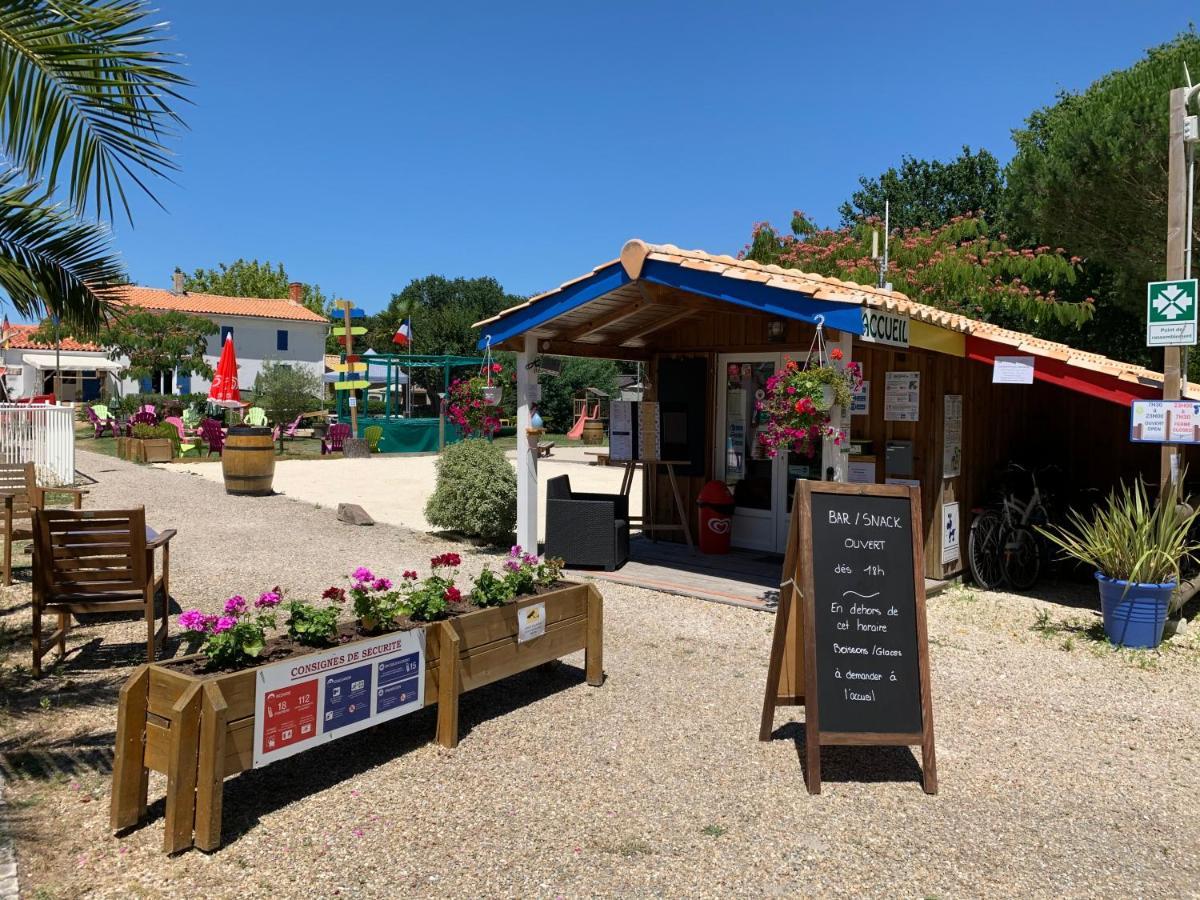 Camping La Chesnays Hotel Vendays-Montalivet Exterior foto