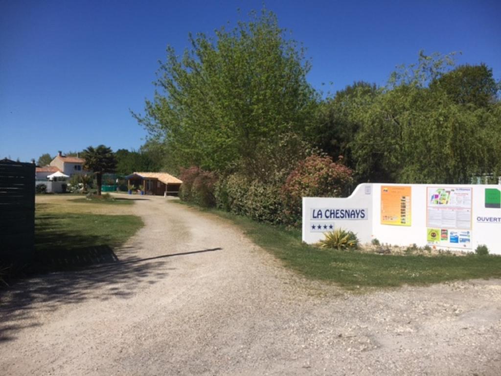 Camping La Chesnays Hotel Vendays-Montalivet Exterior foto