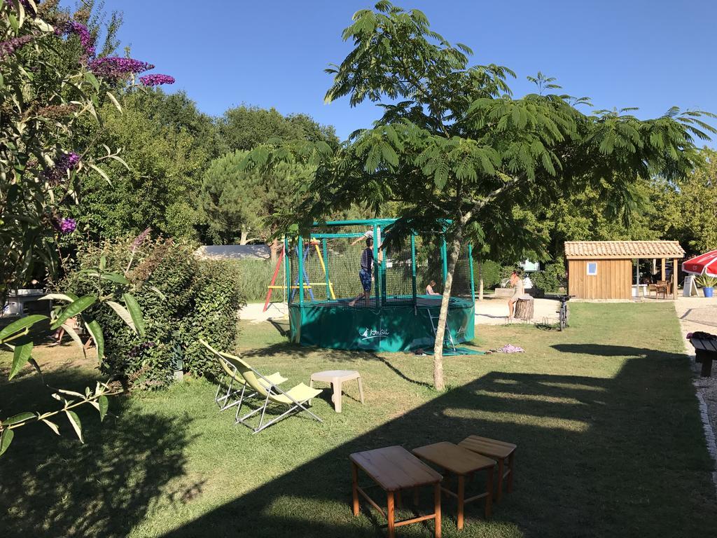 Camping La Chesnays Hotel Vendays-Montalivet Exterior foto